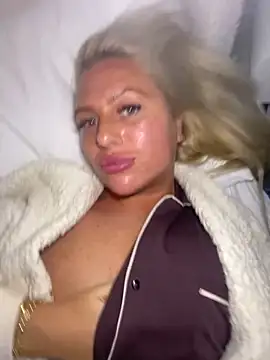 Snapshot of Arabellalee23 chatting on 11-26-25, 10:33 Arabellalee23 online show from 11-26-25, 10:33