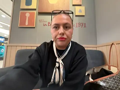 Snapshot of Arabellalee23 chatting on 01-13-26, 04:45 Arabellalee23 online show from 01-13-26, 04:45