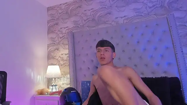 Kev jenner online show from 12-27-24, 10:37