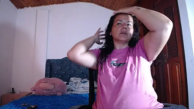 sofiamature01 online show from 09-29-25, 09:19