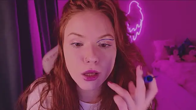 Snapshot of Elsie_Ginger chatting on 12-14-24, 11:56 Elsie Ginger online show from 12-14-24, 11:56