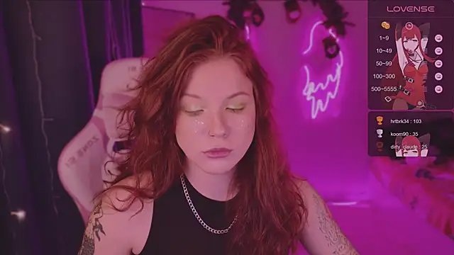 Snapshot of Elsie_Ginger chatting on 12-23-24, 09:51 Elsie Ginger online show from 12-23-24, 09:51