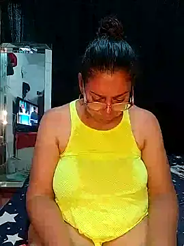 Snapshot of sorbetico_perverse chatting on 02-26-25, 09:27 sorbetico perverse online show from 02-26-25, 09:27