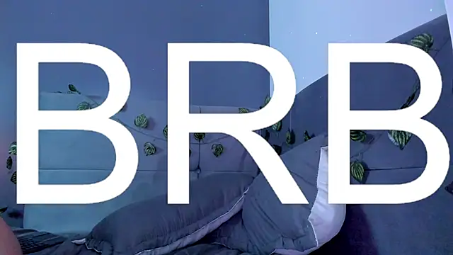 Snapshot of Yuri_Stars chatting on 03-21-25, 10:39 Yuri Stars online show from 03-21-25, 10:39