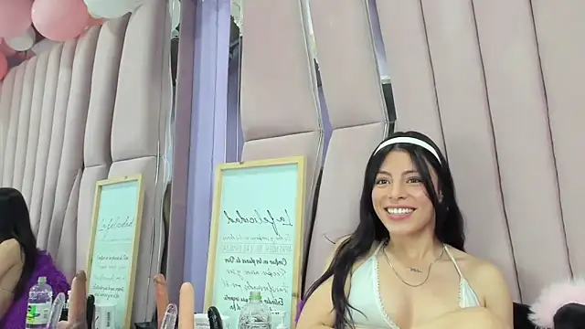 Sasha Petitte online show from 09-30-25, 03:33