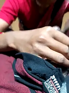 Snapshot of hairipussy2 chatting on 03-13-25, 02:38 hairipussy2 online show from 03-13-25, 02:38