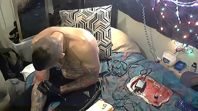 TheOneYouLove69 online show from 02-18-26, 09:00