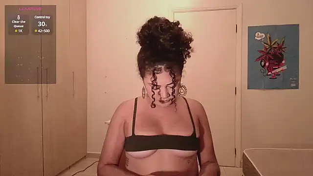 Snapshot of ann4montez_ chatting on 01-14-25, 03:22 ann4montez  online show from 01-14-25, 03:22