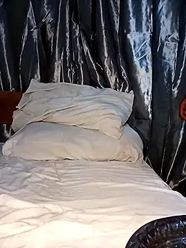 sexxylucia online show from 09-17-25, 06:09