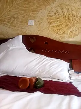 sexxylucia online show from 09-28-25, 07:25