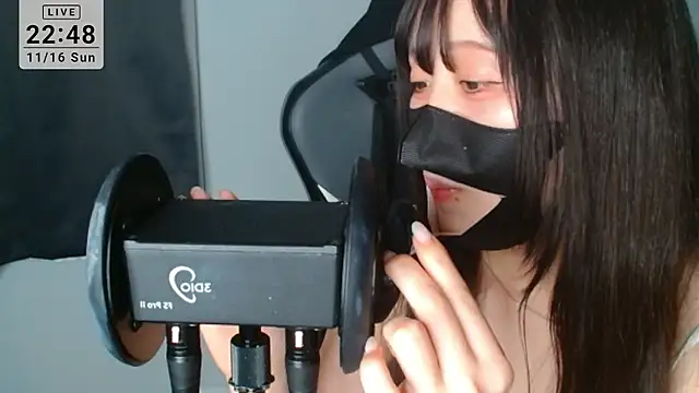 Snapshot of R18onesanASMR chatting on 11-16-25, 01:49 R18onesanASMR online show from 11-16-25, 01:49