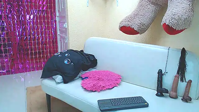 SweetAlmaa online show from 02-06-25, 06:13