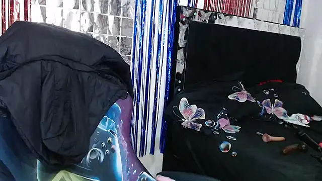 SweetAlmaa online show from 09-25-25, 09:40