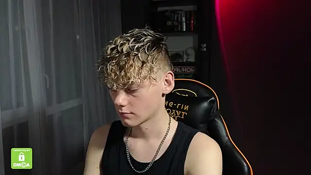 Keytaro online show from 10-30-25, 10:43