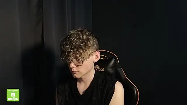 Snapshot of Keytaro chatting on 01-31-26, 08:18 Keytaro online show from 01-31-26, 08:18