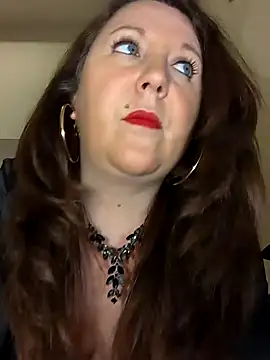 Snapshot of Candy-Desire chatting on 02-03-25, 05:56 Candy-Desire online show from 02-03-25, 05:56