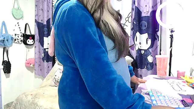 lussyevans24 online show from 11-17-25, 03:12