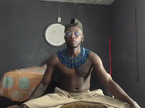 Snapshot of Ostinsanto chatting on 11-29-25, 06:16 Ostinsanto online show from 11-29-25, 06:16