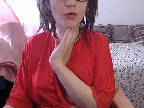 Snapshot of SofieStarlet chatting on 06-15-26, 01:57 SofieStarlet online show from 06-15-26, 01:57