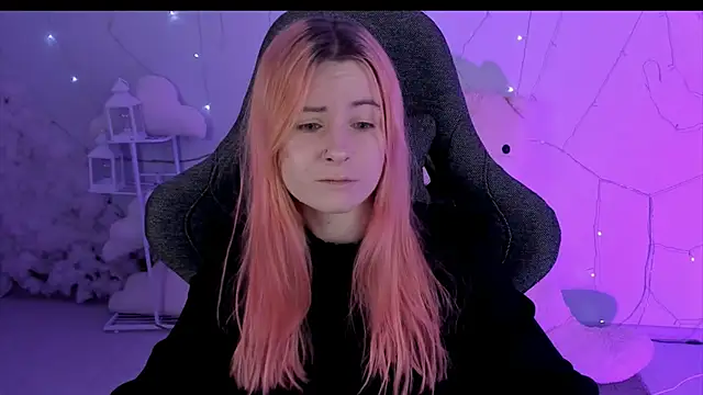 LexiWenford online show from 01-13-25, 03:12