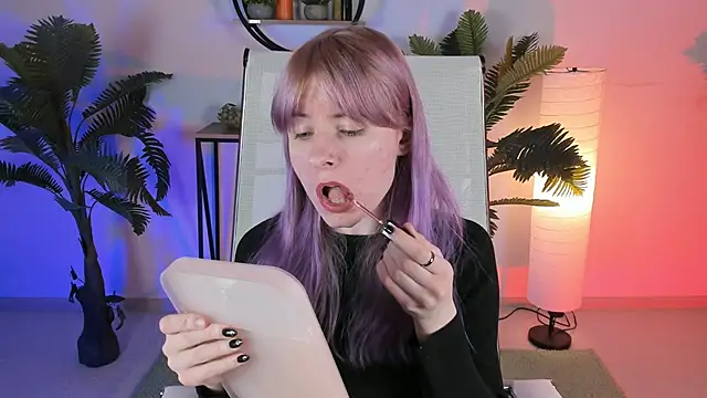 LexiWenford online show from 03-12-25, 02:41