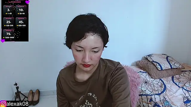 Snapshot of alexaa08 chatting on 12-02-24, 12:29 alexaa08 online show from 12-02-24, 12:29