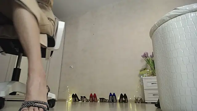 Devil Goddess online show from 03-10-25, 06:34