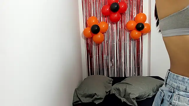 monse 02 online show from 11-01-25, 01:02