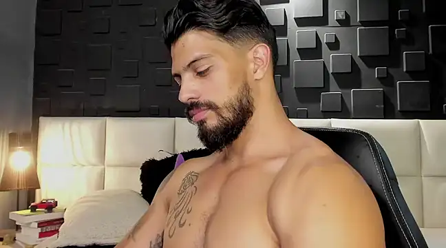 DannSaenz online show from 02-12-25, 02:35