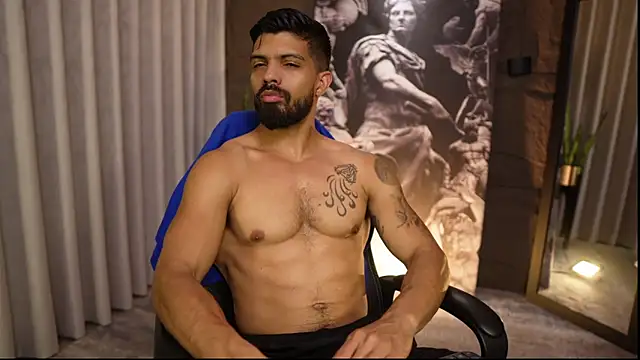 DannSaenz online show from 03-12-26, 01:39