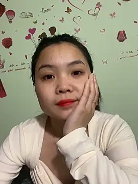 Maeve2k5 online show from 12-28-24, 02:01