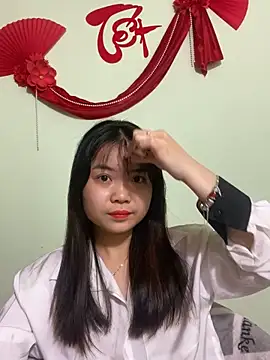 Maeve2k5 online show from 02-04-25, 11:06