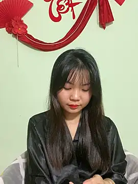 Maeve2k5 online show from 03-02-25, 12:22