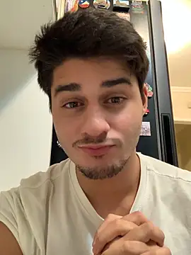 Eggsyapel online show from 10-14-25, 01:17