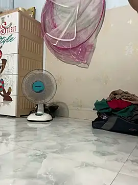 Linaannn online show from 03-12-25, 10:37