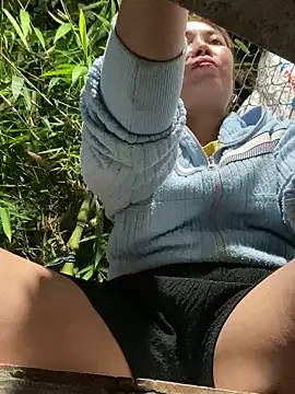 Linaannn online show from 03-22-25, 12:35