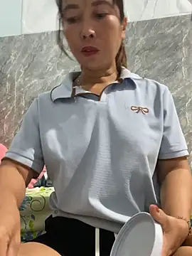 Linaannn online show from 11-29-25, 11:19