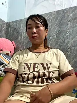 Linaannn online show from 12-15-25, 11:58