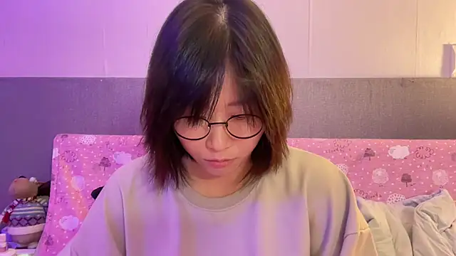 Snapshot of Ashepova000 chatting on 12-04-24, 01:09 Ashepova000 online show from 12-04-24, 01:09