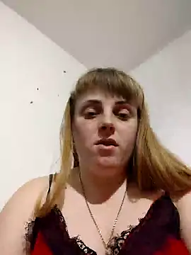 Snapshot of CoddessCrystal chatting on 02-11-25, 07:27 CoddessCrystal online show from 02-11-25, 07:27