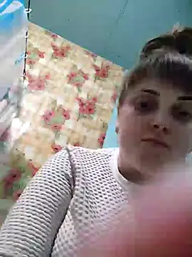 Snapshot of CoddessCrystal chatting on 02-16-25, 02:32 CoddessCrystal online show from 02-16-25, 02:32