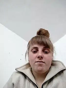 Snapshot of CoddessCrystal chatting on 02-19-25, 12:22 CoddessCrystal online show from 02-19-25, 12:22