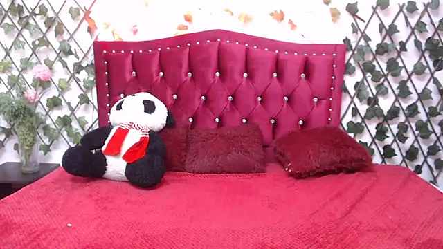 Melani cute02 online show from 02-20-25, 02:40