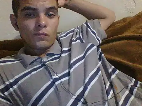 Snapshot of JoanBS21 chatting on 09-18-25, 04:03 JoanBS21 online show from 09-18-25, 04:03