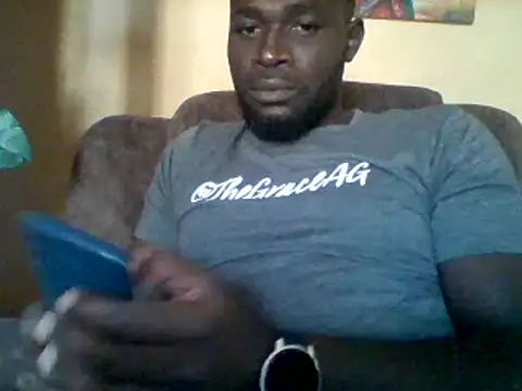 Snapshot of ClinDi chatting on 12-21-25, 01:18 ClinDi online show from 12-21-25, 01:18