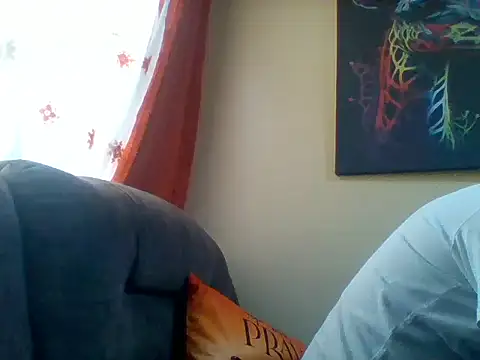 Snapshot of ClinDi chatting on 02-12-26, 12:00 ClinDi online show from 02-12-26, 12:00