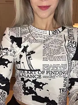 WhiteTygress online show from 01-22-25, 05:38