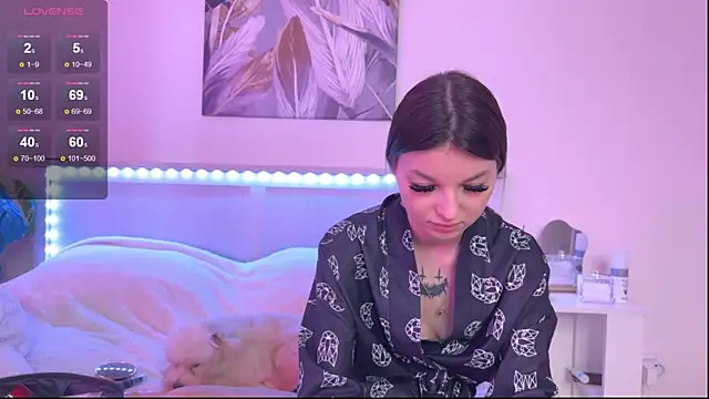 Veronica leal online show from 10-27-25, 09:57