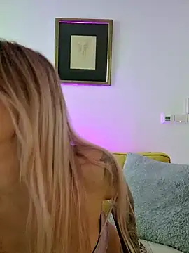 EileX official online show from 02-18-25, 07:10