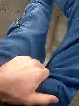 Snapshot of murokkk31 chatting on 01-05-25, 11:15 murokkk31 online show from 01-05-25, 11:15